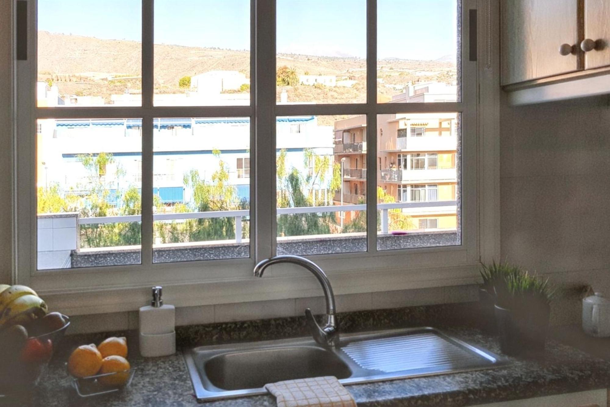 Bright Apartment In Puerto De Santiago 65 M² Terrace Kültér fotó